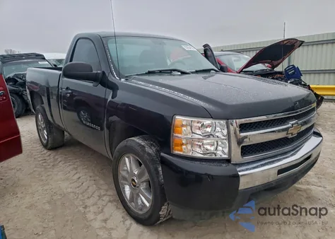 2010 Chevrolet Silverado C1500 z USA, uszkodzony, nr VIN 1GCPCPEX7AZ166436